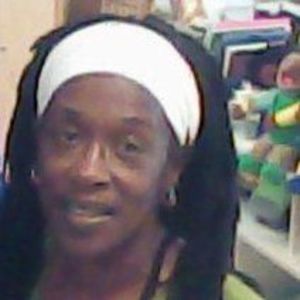 Meet your Posher, Frances